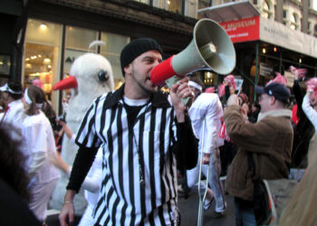 Attention Grabbing Startup Updates