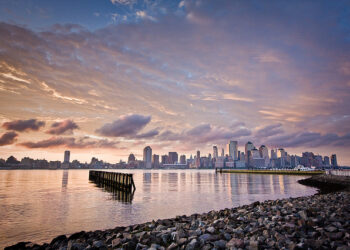 3 Common Financial Mistakes Founders Make During Investor Meetings