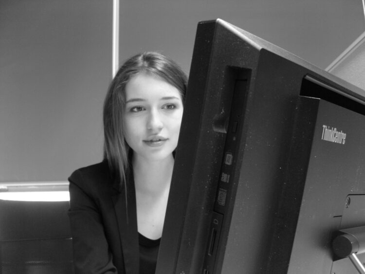 How to Embrace Your Executive Self As a Female Entrepreneur