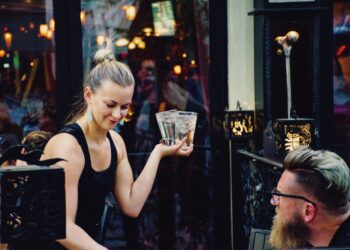 6 Steps To Providing Exceptional Customer Experiences